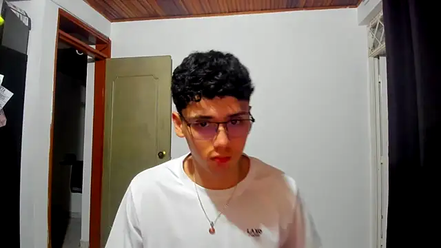 Snapshot of jacobs_shelby chatting on October 28, 2025, 12:00 am jacobs shelby online show from October 28, 2025, 12:00 am