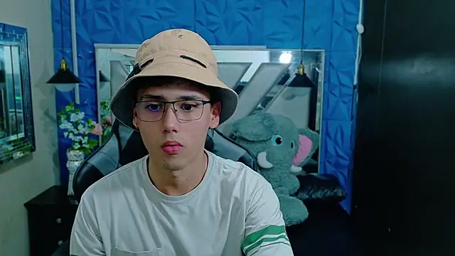 Snapshot of jacobs_shelby chatting on December 3, 2025, 2:56 am jacobs shelby online show from December 3, 2025, 2:56 am