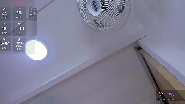 VICTORIAGRAYS online show from April 13, 2026, 11:03 am