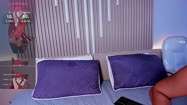 Camile cute online show from February 10, 2026, 7:35 pm