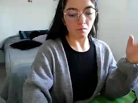 Snapshot of Came-II chatting on November 7, 2025, 11:48 am Came-II online show from November 7, 2025, 11:48 am