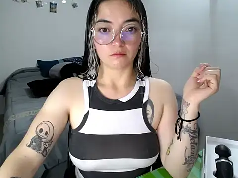 Snapshot of Came-II chatting on October 28, 2025, 10:58 am Came-II online show from October 28, 2025, 10:58 am