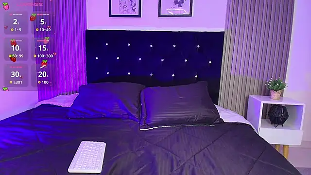 ashlycarteer online show from November 13, 2025, 7:07 pm