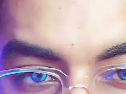 ChiseledCharm online show from October 20, 2025, 7:25 pm