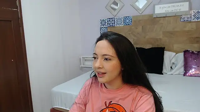 Snapshot of ScarletLevis chatting on September 20, 2025, 9:58 am ScarletLevis online show from September 20, 2025, 9:58 am