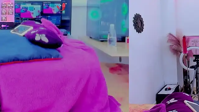 Athena Jackson  online show from November 28, 2025, 2:12 am