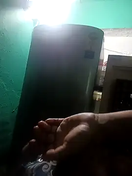 Snapshot of SHWETA1180 chatting on November 13, 2025, 8:29 am SHWETA1180 online show from November 13, 2025, 8:29 am