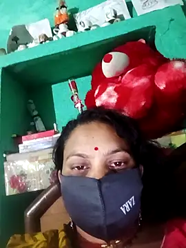 Snapshot of SHWETA1180 chatting on February 18, 2026, 11:12 pm SHWETA1180 online show from February 18, 2026, 11:12 pm