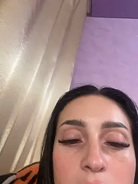 Soft Pleasure online show from November 28, 2025, 6:08 pm