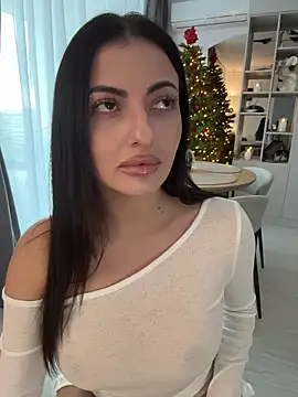 NicoleBrawn online show from December 4, 2025, 10:03 am