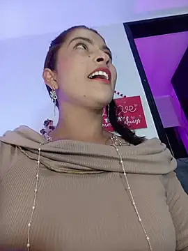 Fox Roxxan online show from February 12, 2026, 2:33 am