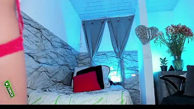 Snapshot of fanEmy chatting on October 14, 2025, 2:39 pm fanEmy online show from October 14, 2025, 2:39 pm