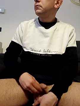 Alessio1987 online show from February 23, 2026, 8:42 pm