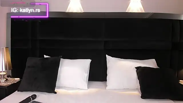 KatlynRous online show from November 14, 2025, 5:27 pm