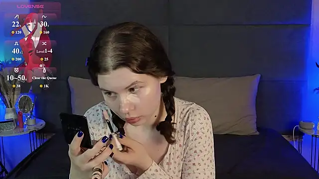 Snapshot of RianaRey chatting on June 30, 2026, 6:35 am RianaRey online show from June 30, 2026, 6:35 am