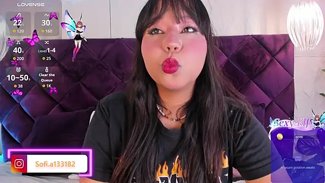 SofiAdanss online show from April 13, 2026, 10:25 pm