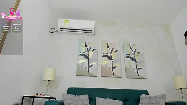 Snapshot of zuri_villegas chatting on November 5, 2025, 2:31 pm zuri villegas online show from November 5, 2025, 2:31 pm