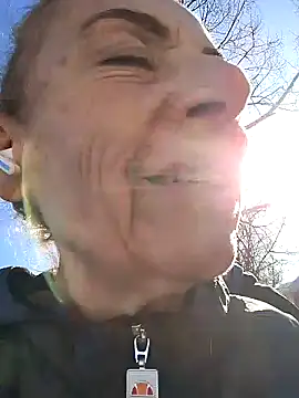 clarabell4 online show from February 1, 2026, 9:07 am