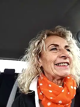 clarabell4 online show from January 15, 2026, 7:56 am