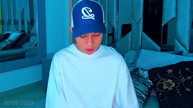 Snapshot of Sebax_Young chatting on October 1, 2025, 8:02 pm Sebax Young online show from October 1, 2025, 8:02 pm