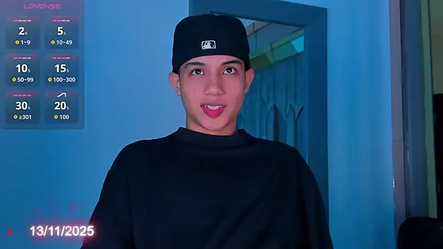 Snapshot of Sebax_Young chatting on November 13, 2025, 8:13 pm Sebax Young online show from November 13, 2025, 8:13 pm