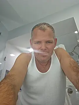 Snapshot of cubanitofeliz40 chatting on February 8, 2026, 12:41 am cubanitofeliz40 online show from February 8, 2026, 12:41 am