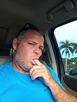 Snapshot of cubanitofeliz40 chatting on January 5, 2026, 8:45 pm cubanitofeliz40 online show from January 5, 2026, 8:45 pm