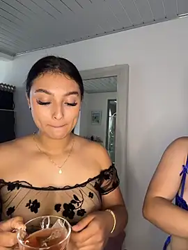 nicolexxaleja online show from March 24, 2026, 9:15 pm