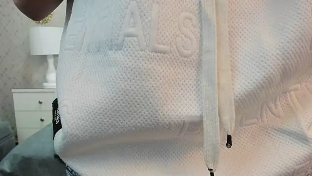 Snapshot of ZoeKrug chatting on September 30, 2025, 11:49 am ZoeKrug online show from September 30, 2025, 11:49 am