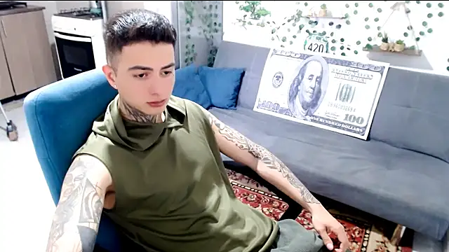 Snapshot of santii_ss chatting on February 4, 2026, 3:40 pm santii ss online show from February 4, 2026, 3:40 pm