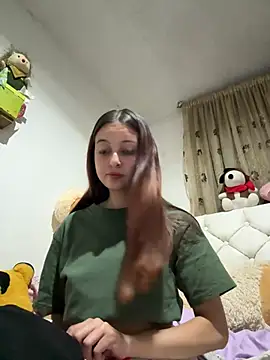 Snapshot of esmeralda_diamond69 chatting on February 5, 2026, 4:19 am esmeralda diamond69 online show from February 5, 2026, 4:19 am