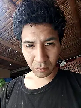 Snapshot of LecheDeSoya666 chatting on November 4, 2025, 6:44 pm LecheDeSoya666 online show from November 4, 2025, 6:44 pm