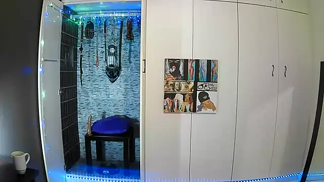 BaDSubMiss online show from October 28, 2025, 4:35 am