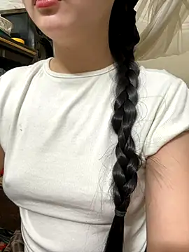 Snapshot of LinYi_Office chatting on October 27, 2025, 9:27 pm LinYi Office online show from October 27, 2025, 9:27 pm