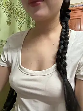 Snapshot of LinYi_Office chatting on November 8, 2025, 1:09 am LinYi Office online show from November 8, 2025, 1:09 am