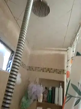 Snapshot of Batcum129 chatting on December 15, 2025, 11:31 pm Batcum129 online show from December 15, 2025, 11:31 pm