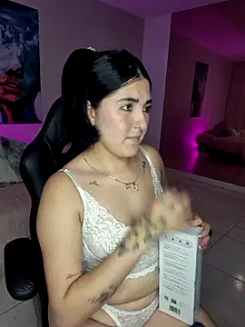 Snapshot of Celestee69 chatting on November 21, 2025, 7:35 pm Celestee69 online show from November 21, 2025, 7:35 pm