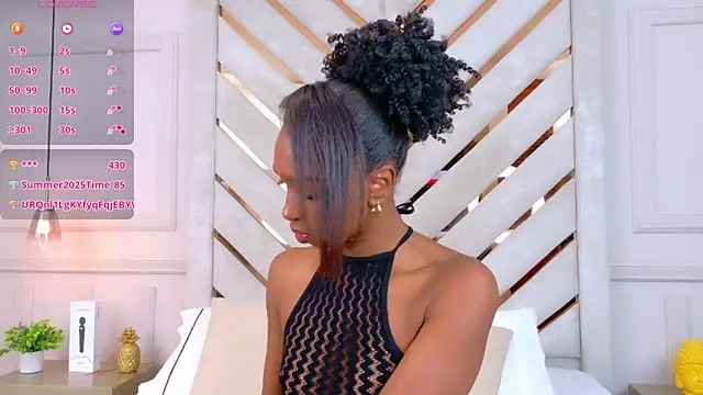 Agatha-Adams online show from September 27, 2025, 2:01 pm