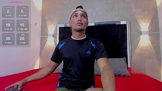 Snapshot of mateonick40 chatting on November 16, 2025, 5:39 pm mateonick40 online show from November 16, 2025, 5:39 pm