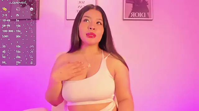 Snapshot of LizzyPonce chatting on November 23, 2025, 8:46 am LizzyPonce online show from November 23, 2025, 8:46 am