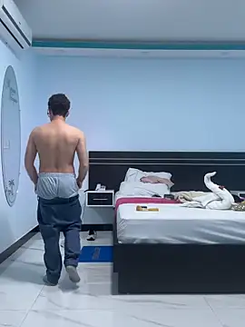 franciscommx online show from October 24, 2025, 5:34 pm