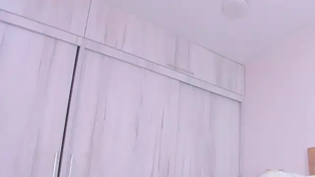 Snapshot of megan_rous_ chatting on November 20, 2025, 3:40 am megan rous online show from November 20, 2025, 3:40 am