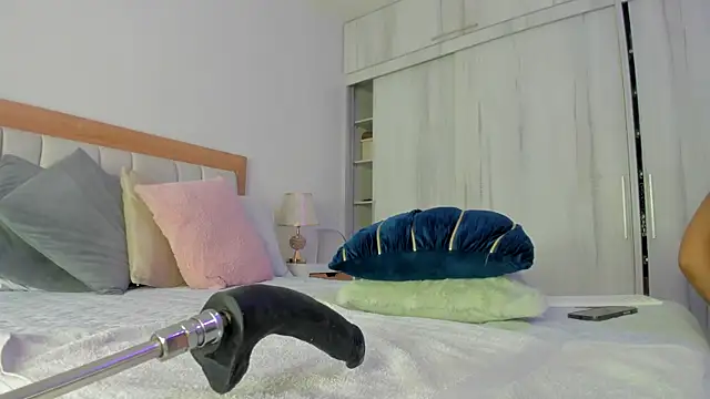 Snapshot of megan_rous_ chatting on November 19, 2025, 3:39 am megan rous online show from November 19, 2025, 3:39 am