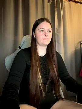 Snapshot of Cuty_Kitty chatting on September 10, 2025, 6:18 pm Cuty Kitty online show from September 10, 2025, 6:18 pm