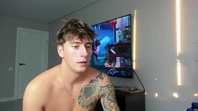 Snapshot of DaniHort chatting on January 6, 2026, 8:18 am DaniHort online show from January 6, 2026, 8:18 am