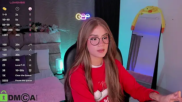 Arinextdoor online show from December 22, 2025, 5:51 am