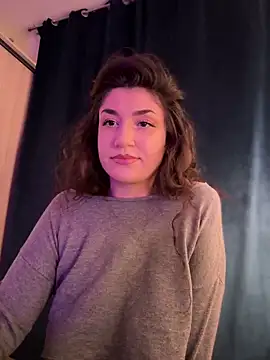 ScarletBloom  online show from February 21, 2026, 6:10 pm