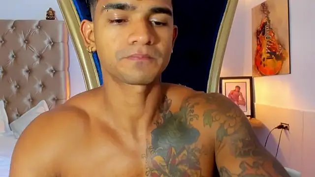 Snapshot of antonio__444 chatting on December 19, 2025, 12:03 am antonio 444 online show from December 19, 2025, 12:03 am