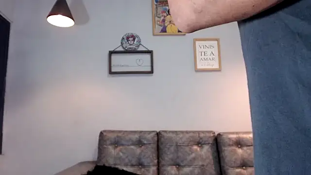 Xfire boy69 online show from November 22, 2025, 1:10 pm