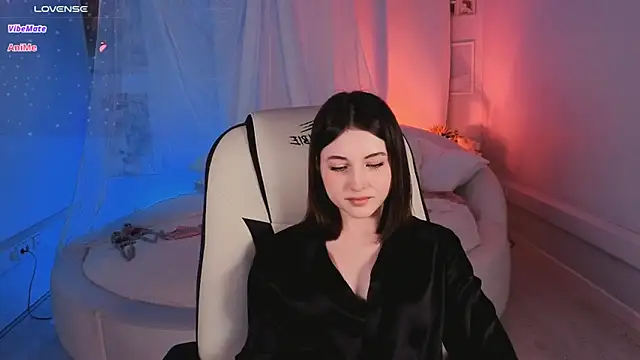 Snapshot of Kimmie_shine chatting on November 3, 2025, 1:37 pm Kimmie shine online show from November 3, 2025, 1:37 pm